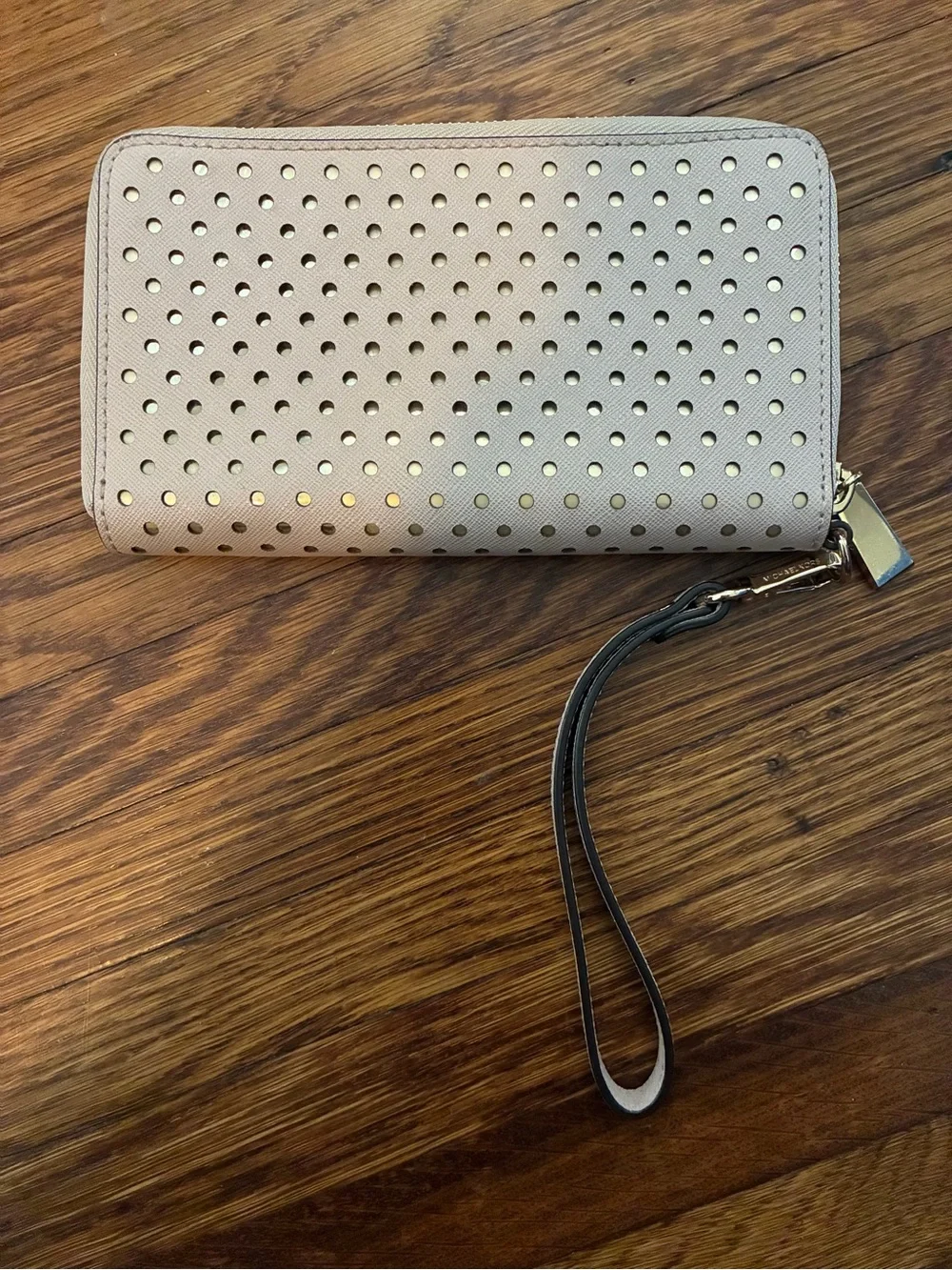 Michael Kors Jet Set Perforated Zip Wristlet Wallet - Baby Pink